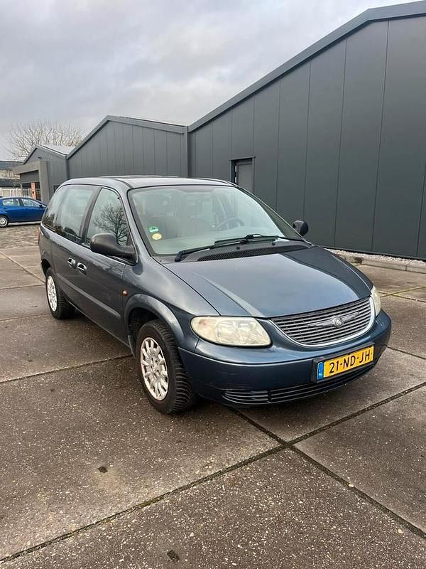 Gebruikt 2003 Chrysler Voyager MPV | € 999 (Eerlijke prijs) - Afbeelding 1/4