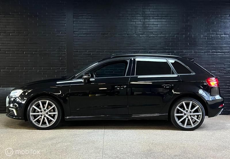 Occasion Audi A3 Sportback e-tron Sport 150 PK (110 kW) 2020 Zwart Hatchback