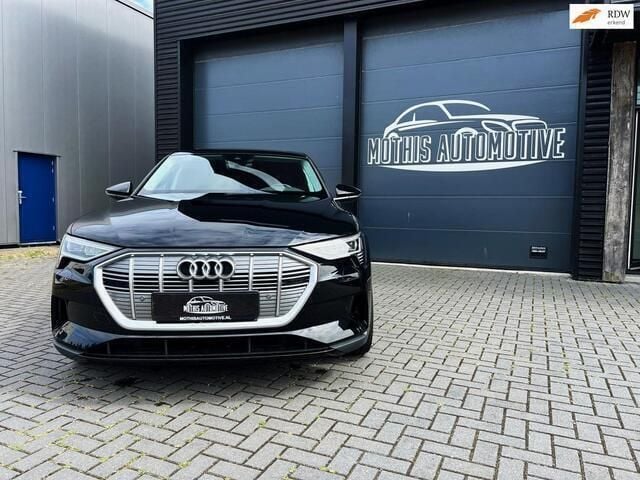 Zwart Gebruikt 2021 Audi e-tron Sportback Business SUV | € 31.950 (Super prijs) - Afbeelding 1/4