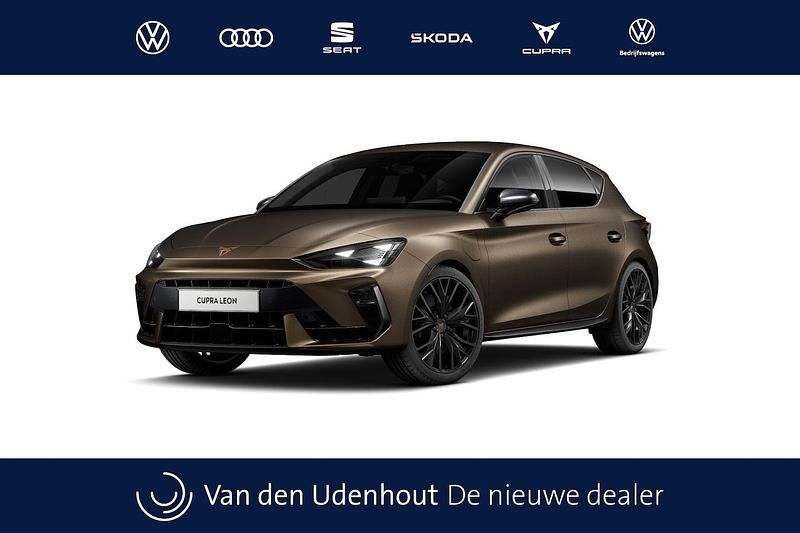 Nieuw Cupra Leon VZ 272 PK (200 kW) 2025 Bruin (mat) Hatchback