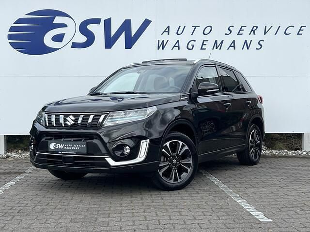 Zwart Gebruikt 2022 Suzuki Vitara Style SUV | € 25.950 (Eerlijke prijs) - Afbeelding 1/4