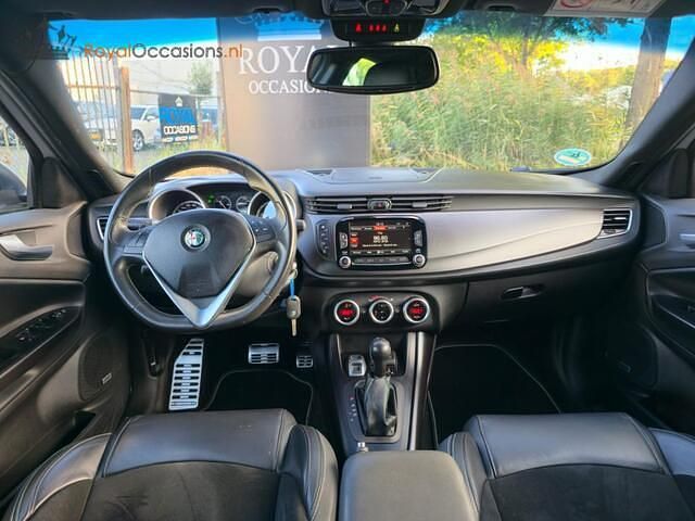 Occasion Alfa Romeo Giulietta Exclusive 170 PK (125 kW) 2014 Wit Hatchback