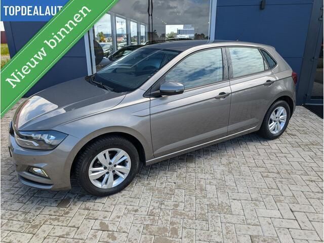 Grijs Gebruikt 2020 VW Polo Hatchback | € 15.950 (Goede deal) - Afbeelding 1/4