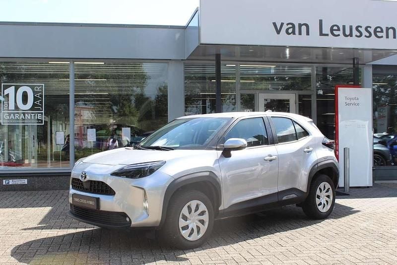 Zilver Gebruikt 2023 Toyota Yaris Cross SUV | € 24.400 (Super prijs) - Afbeelding 1/4