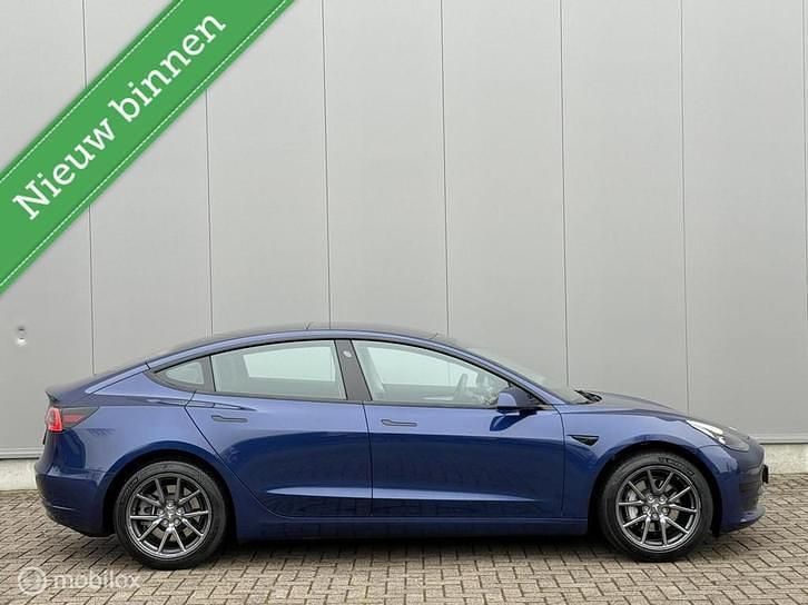 Occasion Tesla Model 3 Standard Range 239 kW (325 PK) 2021 Blauw (metallic) Sedan
