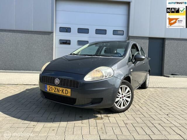 Grijs Gebruikt 2008 Fiat Grande Punto Active Hatchback | € 1.749 (Goede deal) - Afbeelding 1/4