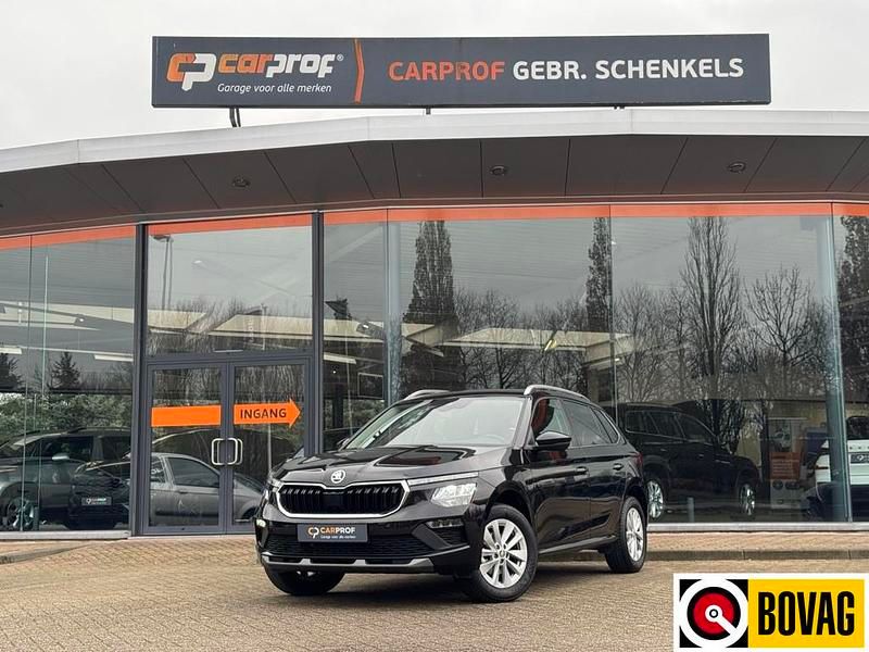 Zwart Gebruikt 2024 Skoda Kamiq Selection SUV | € 23.950 - Afbeelding 1/4