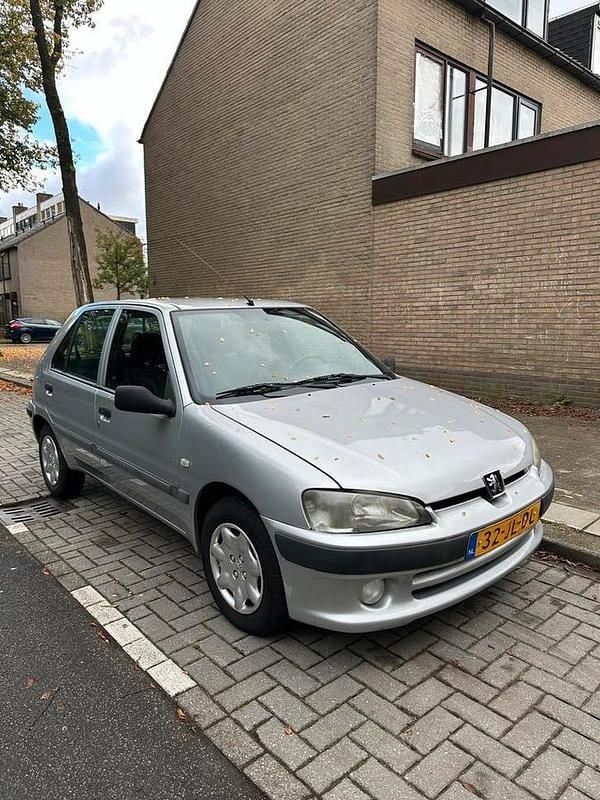 Gebruikt 2002 Peugeot 106 Hatchback | € 1.450 (Eerlijke prijs) - Afbeelding 1/1