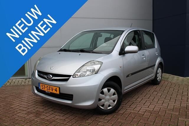 Grijs Gebruikt 2009 Subaru Justy Comfort Hatchback | € 2.900 (Eerlijke prijs) - Afbeelding 1/4