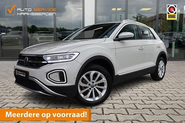 Beige Gebruikt 2024 VW T-Roc Style SUV | € 33.450 (Eerlijke prijs) - Afbeelding 1/4