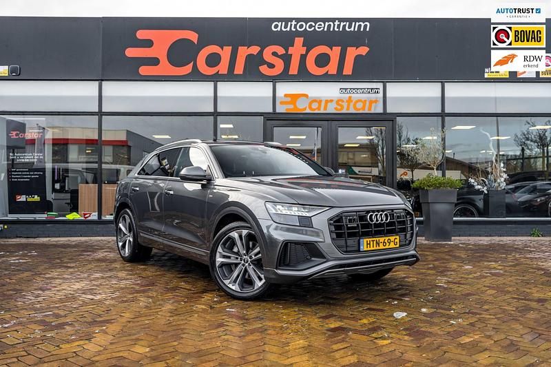 Grijs Occasion 2025 Audi Q8 Proline SUV | € 64.850 - Afbeelding 1/4