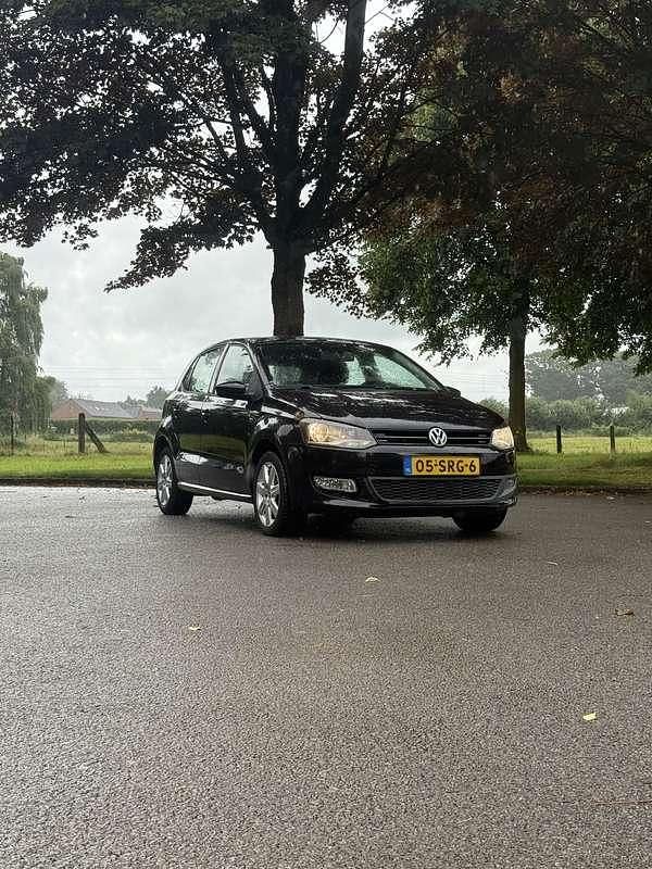 Zwart Gebruikt 2011 VW Polo Comfortline Hatchback | € 6.495 (Eerlijke prijs) - Afbeelding 1/4