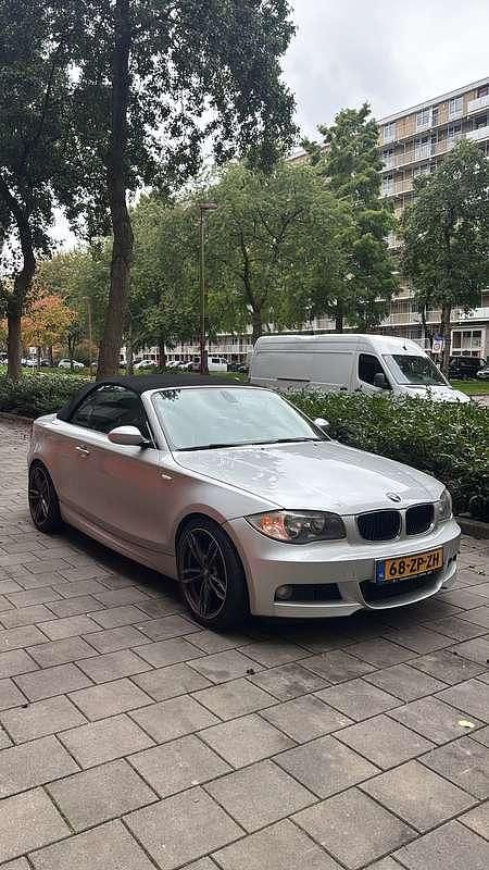 Grijs Occasion 2008 BMW 118 Cabriolet Executive Cabriolet | € 5.999 (Eerlijke prijs) - Afbeelding 1/4