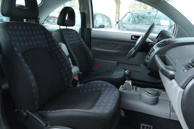 Occasion VW Beetle 102 PK (75 kW) 2001 Grijs Hatchback