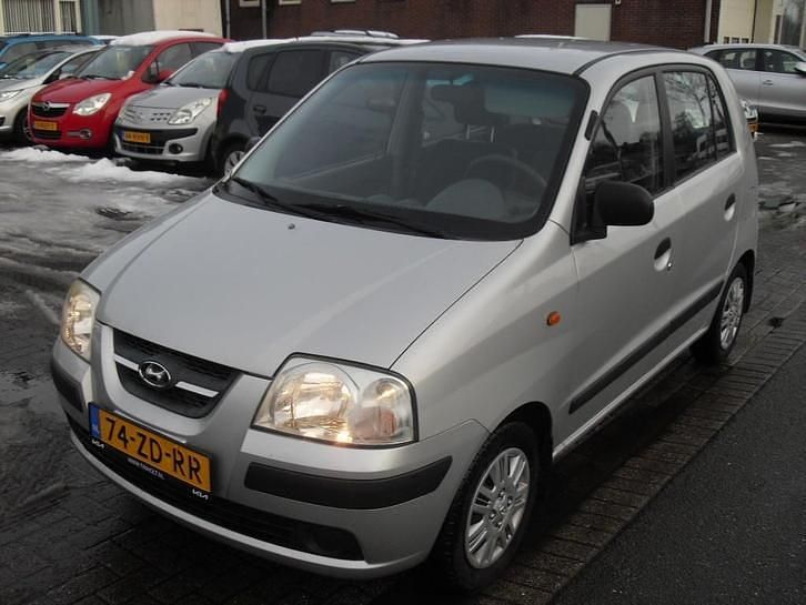 Grijs (metallic) Occasion 2008 Hyundai Atos Active Hatchback | € 1.850 (Eerlijke prijs) - Afbeelding 1/4