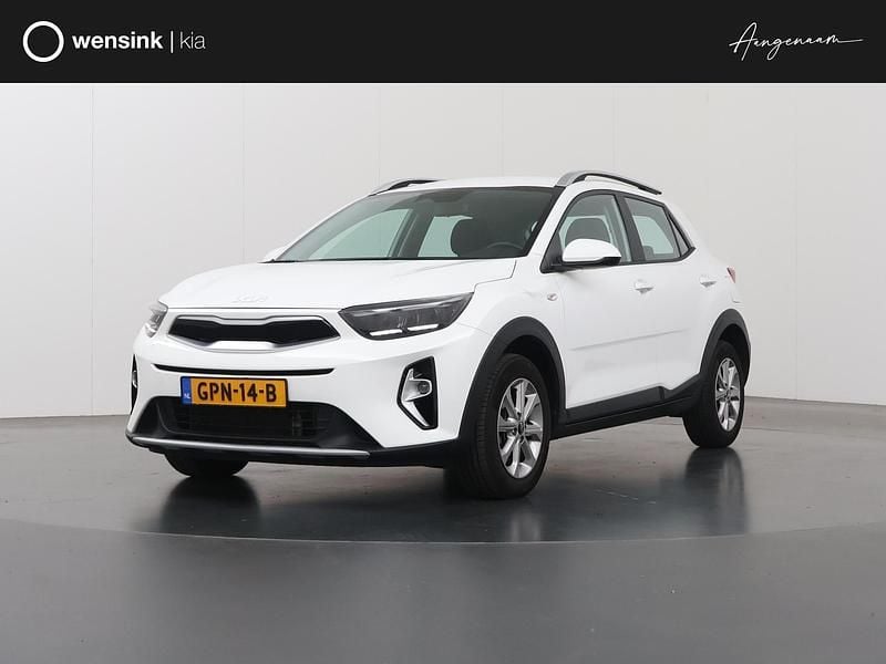 Wit Gebruikt 2024 Kia Stonic SUV | € 25.335 (Eerlijke prijs) - Afbeelding 1/4
