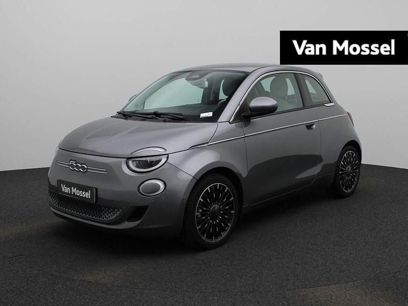 Grijs Gebruikt 2023 Fiat 500e La Prima Hatchback | € 23.900 (Eerlijke prijs) - Afbeelding 1/3