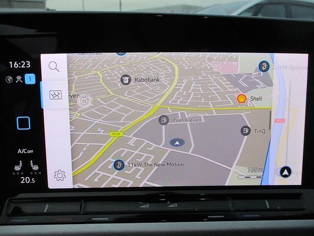 Occasion VW Golf VIII Business 131 PK (96 kW) 2023 Grijs Hatchback