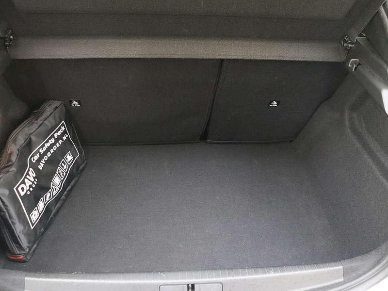 Occasion Peugeot 208 Active 75 PK (55 kW) 2022 Wit Hatchback