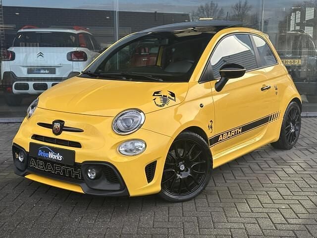 Occasion Abarth 595 Pista 165 PK (121 kW) 2018 Geel Hatchback