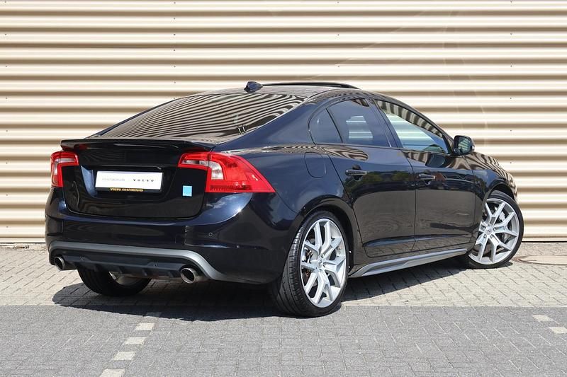 Occasion Volvo S60 351 PK (258 kW) 2014 Zwart Sedan