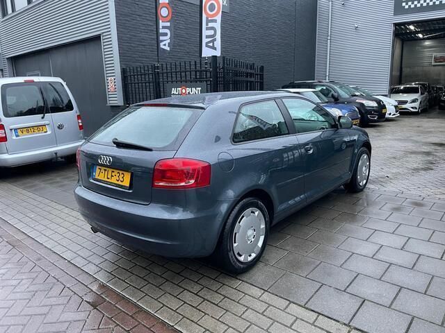 Occasion Audi A3 Attraction 102 PK (75 kW) 2009 Grijs, metallic lak Hatchback