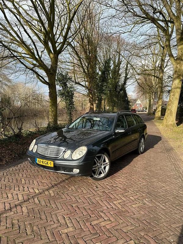 Occasion 2003 Mercedes E200 Stationwagen | € 3.495 (Eerlijke prijs) - Afbeelding 1/4