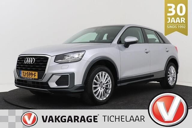Grijs Gebruikt 2018 Audi Q2 Design SUV | € 18.199 (Goede deal) - Afbeelding 1/3