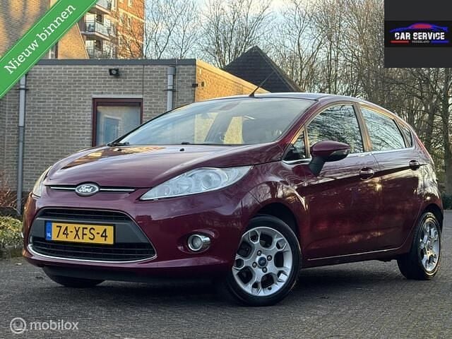Occasion Ford Fiesta Titanium 60 PK (44 kW) 2012 Rood Hatchback