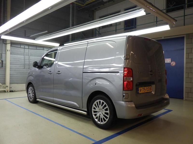 Occasion Opel Vivaro 145 PK (106 kW) 2024 Grijs MPV