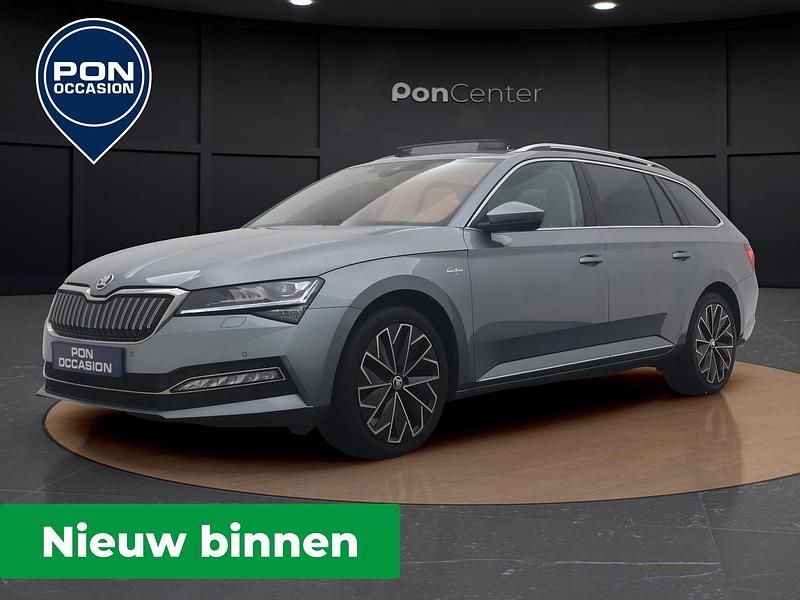 Grijs Gebruikt 2021 Skoda Superb LAURIN & KLEMENT Stationwagen | € 27.950 (Iets duurder) - Afbeelding 1/3
