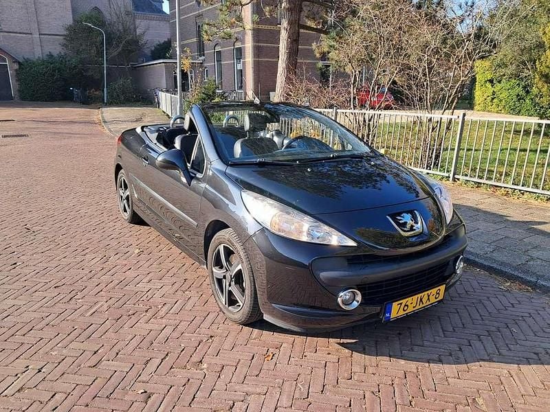 Zwart Gebruikt 2009 Peugeot 207 Cabriolet | € 2.995 (Eerlijke prijs) - Afbeelding 1/4