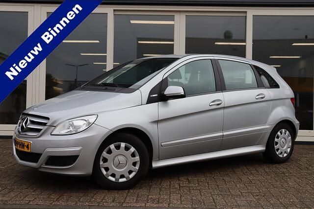 Grijs Occasion 2011 Mercedes B160 MPV | € 6.450 (Eerlijke prijs) - Afbeelding 1/4
