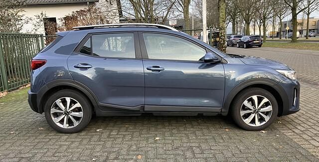 Occasion Kia Stonic Comfort 84 PK (61 kW) 2021 Blauw (metallic) SUV