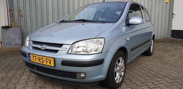 Blauw (metallic) Gebruikt 2005 Hyundai Getz Dynamiq Hatchback | € 1.950 (Eerlijke prijs) - Afbeelding 1/4