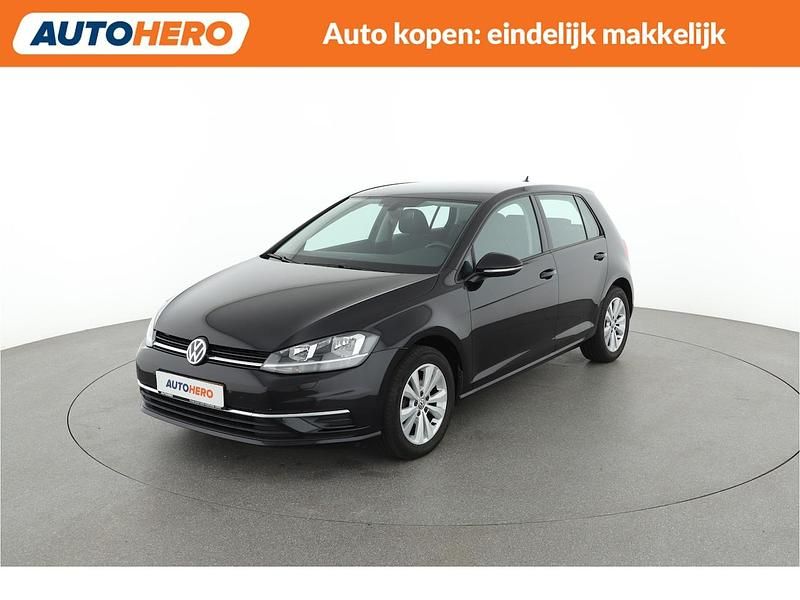 Zwart (metallic) Occasion 2019 VW Golf VII Comfortline Hatchback | € 17.849 (Eerlijke prijs) - Afbeelding 1/4