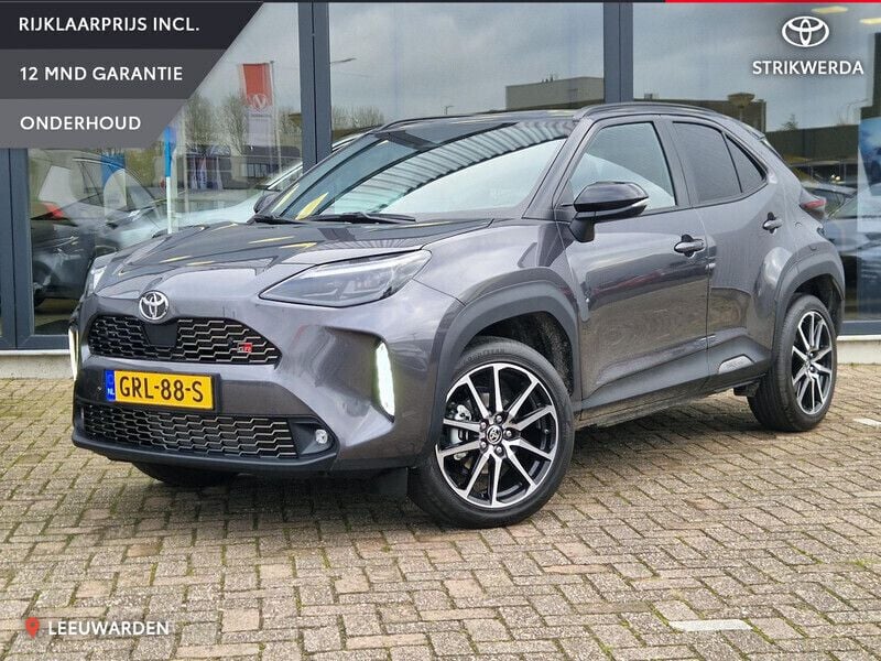 Grijs Gebruikt 2024 Toyota Yaris Cross Sport SUV | € 34.950 (Duur) - Afbeelding 1/4