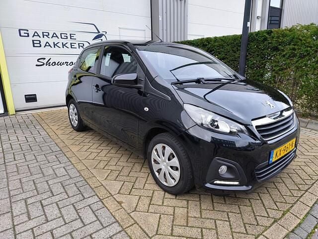 Zwart Gebruikt 2016 Peugeot 108 Active Hatchback | € 4.950 (Goede deal) - Afbeelding 1/4