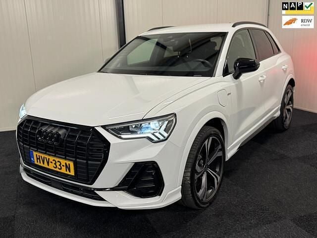 Wit, metallic lak Gebruikt 2022 Audi Q3 S-Line SUV | € 36.990 (Goede deal) - Afbeelding 1/4