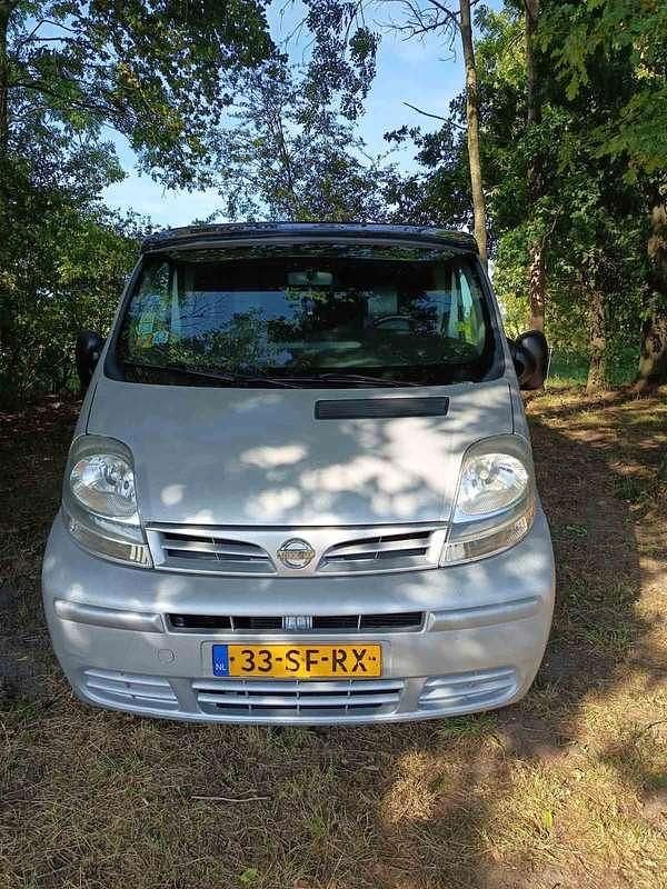 Zilver Gebruikt 2005 Nissan Primastar MPV | € 17.500 - Afbeelding 1/4