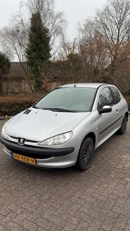 Occasion Peugeot 206 75 PK (55 kW) 2006 Grijs Hatchback