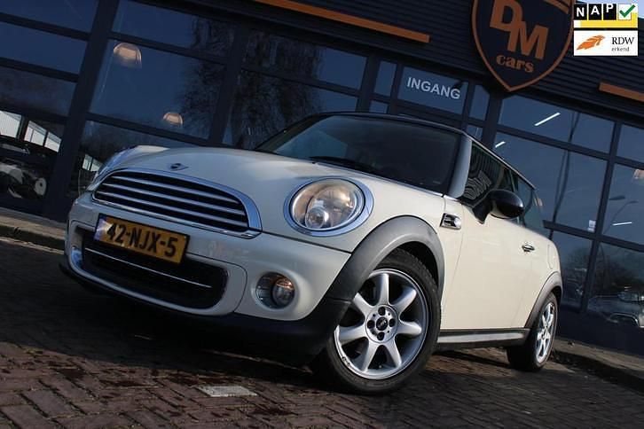 Occasion Mini Cooper Business 122 PK (89 kW) 2010 Wit Hatchback