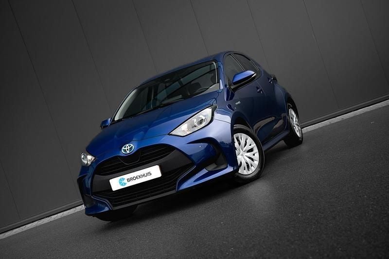 Occasion Toyota Yaris Hybrid Active 2021 Blauw Hatchback