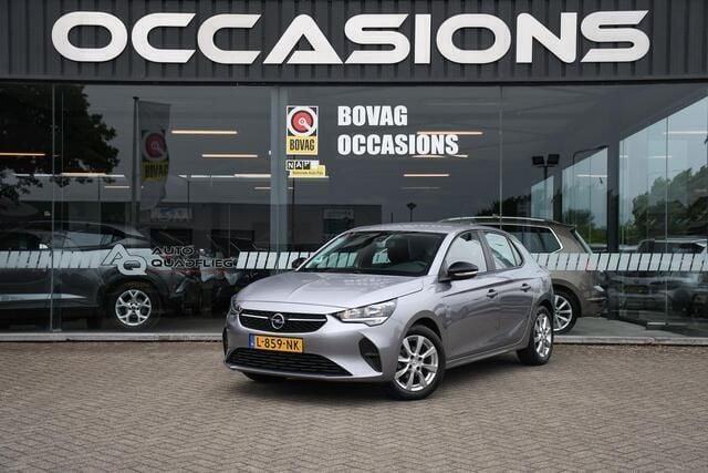 Grijs Gebruikt 2021 Opel Corsa Edition Hatchback | € 13.950 (Eerlijke prijs) - Afbeelding 1/4