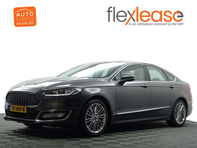 Grijs metallic Gebruikt 2018 Ford Mondeo Vignale Sedan | € 19.900 - Afbeelding 1/4