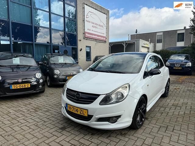 Wit Gebruikt 2008 Opel Corsa Sport Hatchback | € 2.499 (Iets duurder) - Afbeelding 1/4