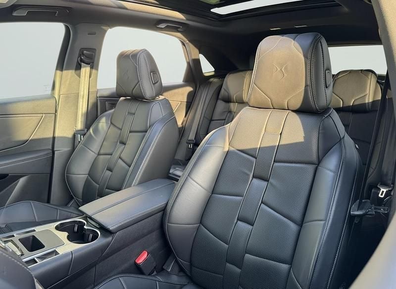 Occasion DS Automobiles DS7 Crossback 300 PK (220 kW) 2024 Grijs SUV