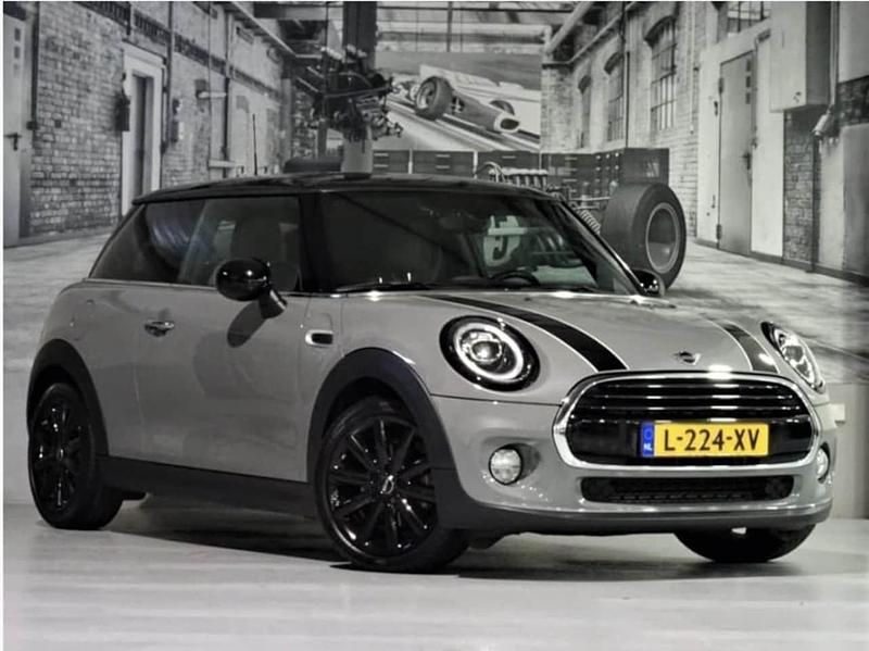 Occasion Mini Cooper Chili 2019 Grijs (metallic) Hatchback