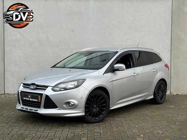 Grijs Occasion 2011 Ford Focus ST-Line Stationwagen | € 7.445 (Iets duurder) - Afbeelding 1/4
