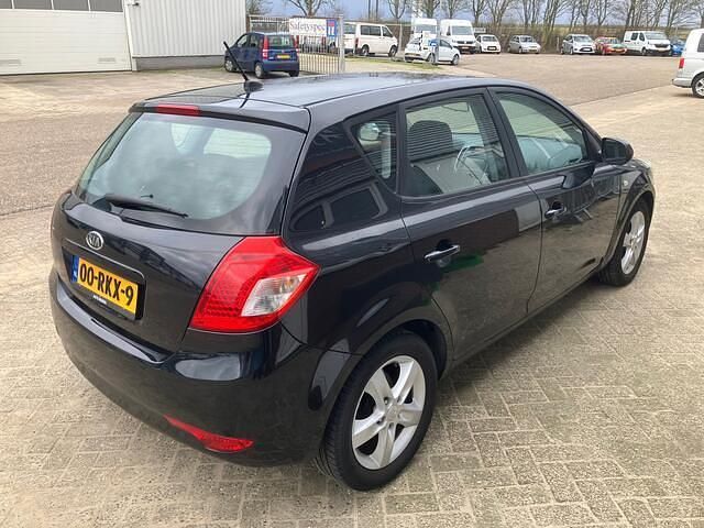 Occasion Kia Ceed 90 PK (66 kW) 2011 Hatchback Hatchback